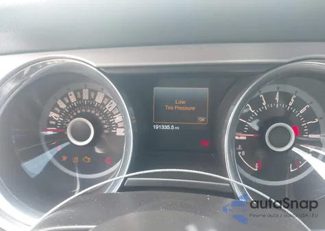 2013 Ford Mustang V6 Premium from USA, damaged, VIN 1ZVBP8AM8D5245350